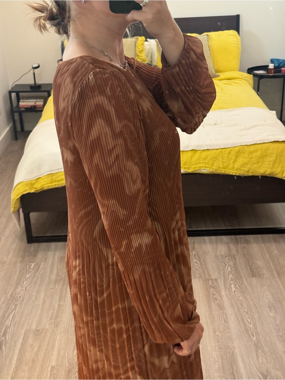 Wilfred Rust-Brown Pleated Long-Sleeve Midi Dress - Picture 2 of 7